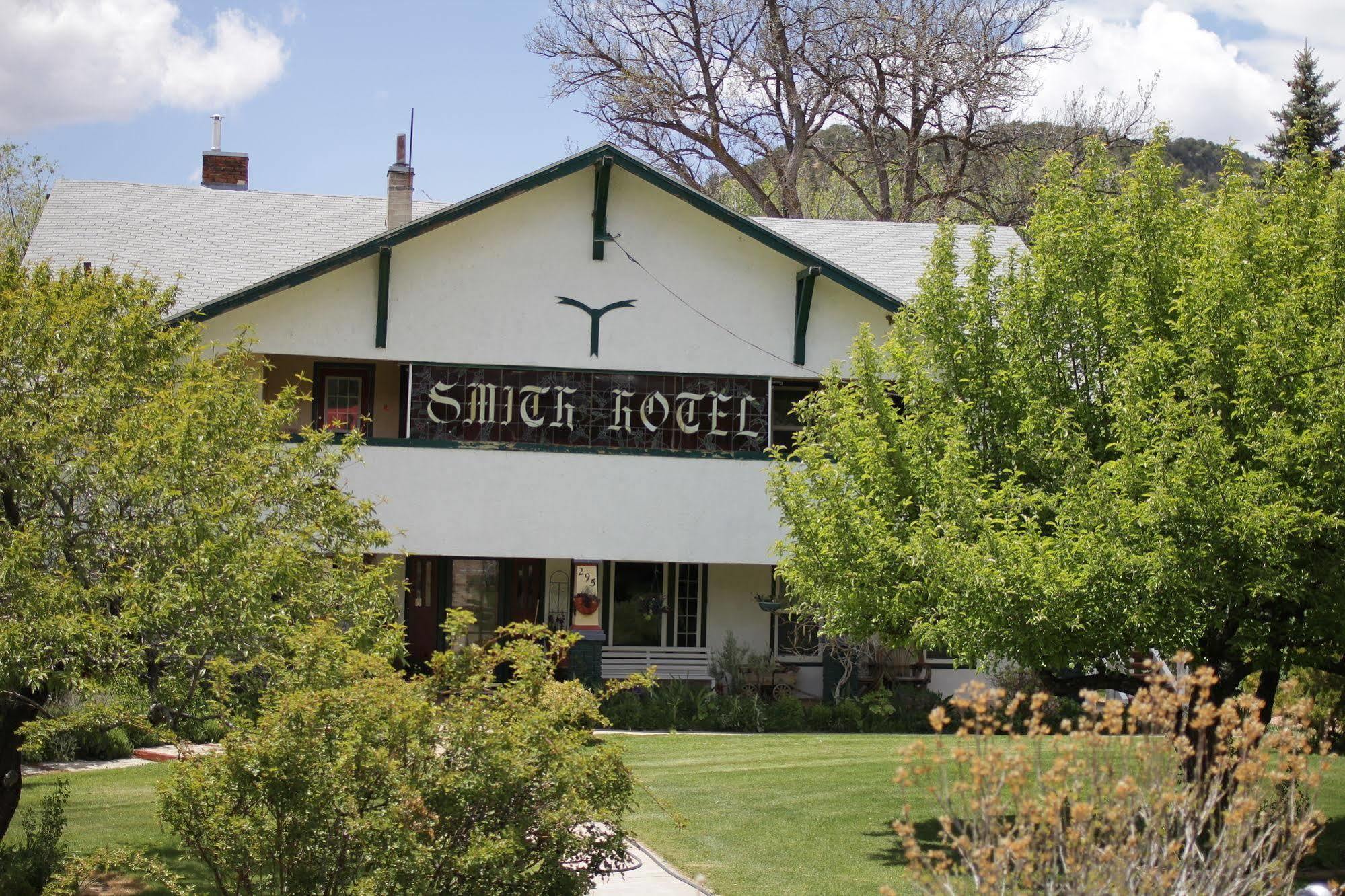 Historic Smith Hotel B&B 格伦代尔 外观 照片